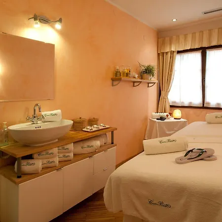 Centro Pineta Family Hotel & Wellness Pinzolo Exterior photo